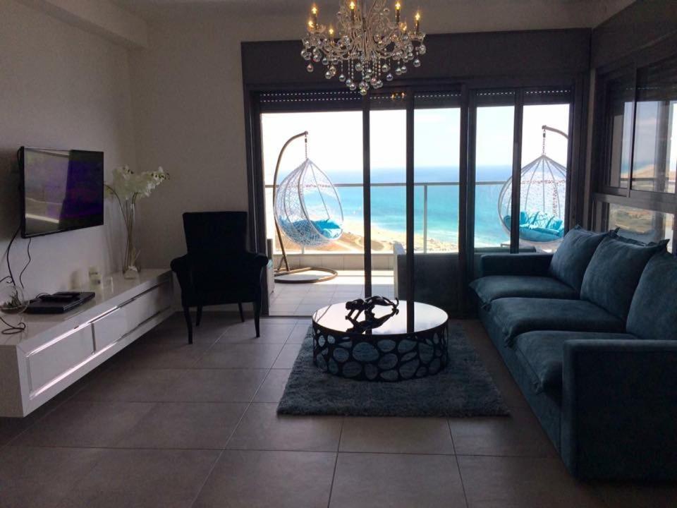 Panorama Apartment " City Garden " Bat Yam Exteriör bild