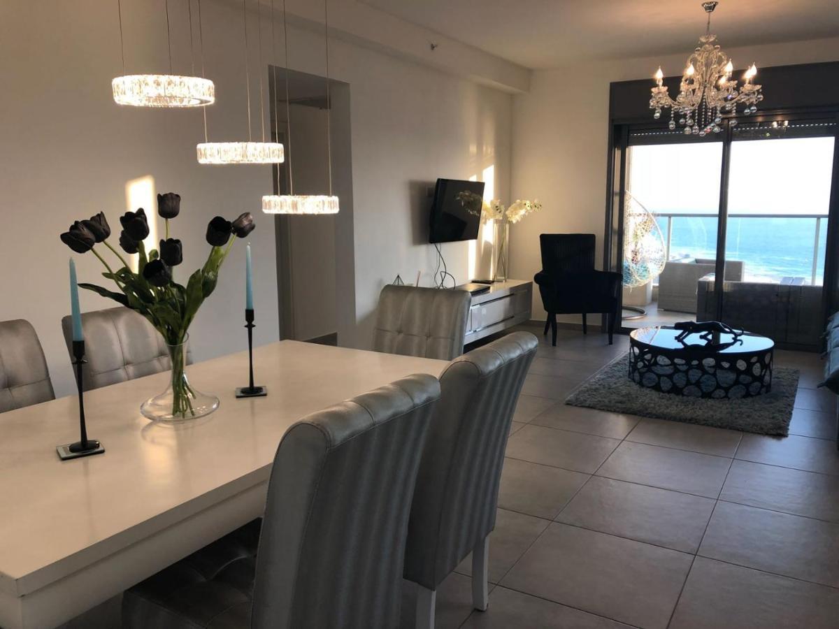 Panorama Apartment " City Garden " Bat Yam Exteriör bild