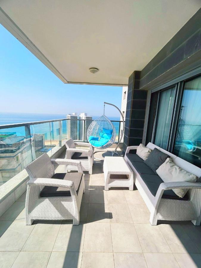 Panorama Apartment " City Garden " Bat Yam Exteriör bild