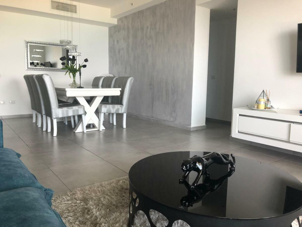 Panorama Apartment " City Garden " Bat Yam Exteriör bild